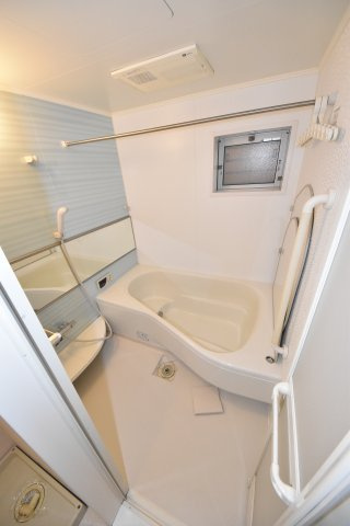 メゾン・ド・セリジェの浴室