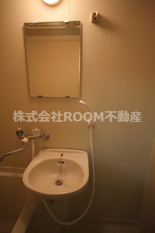 メゾンパークインの洗面所