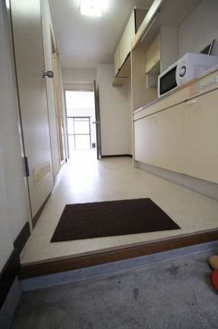 メゾンパークインの玄関