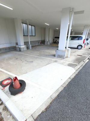 【駐車場】 | ソレイユマツド