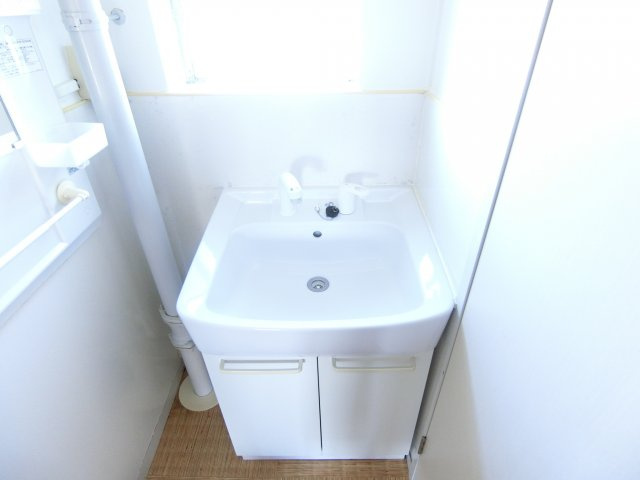 公団狭山住宅21号棟の独立洗面台