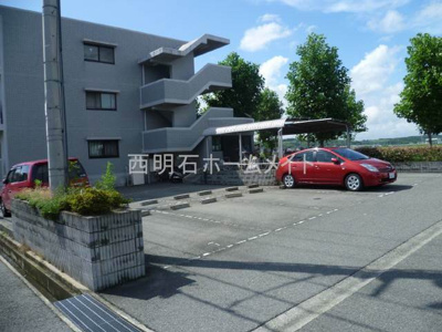 【駐車場】 | ウィンズ弐番館 | ガレージ