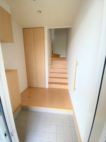 ロイヤルオークス弐番館の洋室