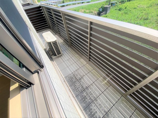 ロイヤルオークス弐番館の居間・リビング