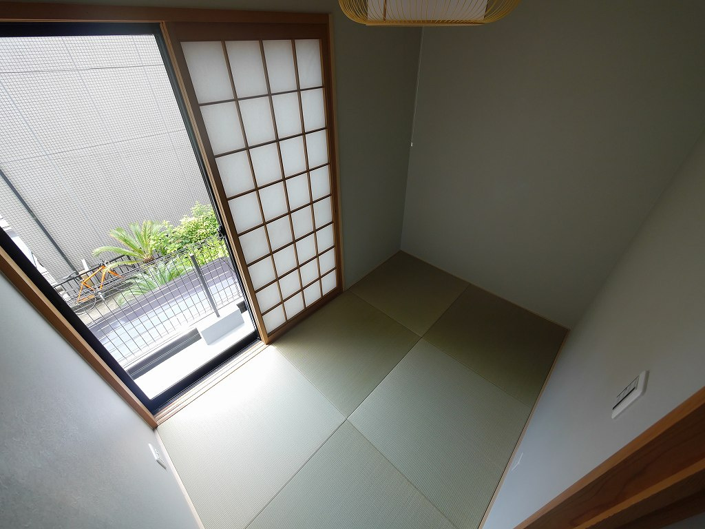 熊内町５丁目中古戸建（リノベーション）の和室|１階和室