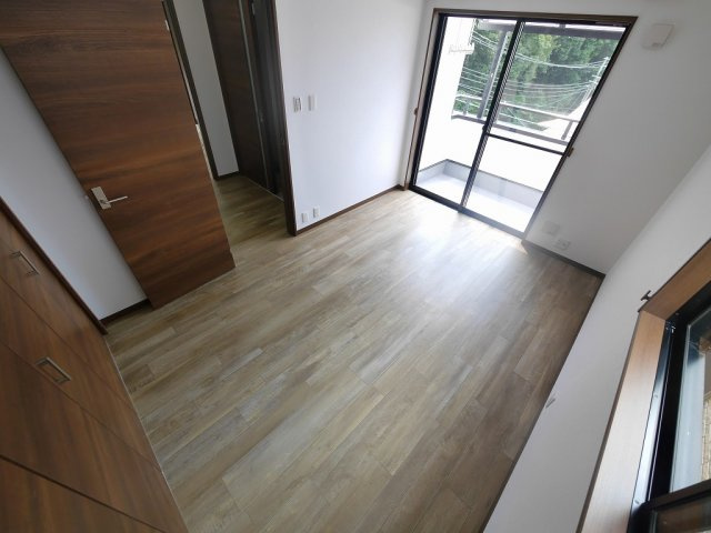 熊内町５丁目中古戸建（リノベーション）の洋室