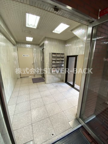 カダイ1号館のロビー