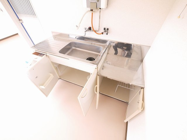 清和ビルの内装