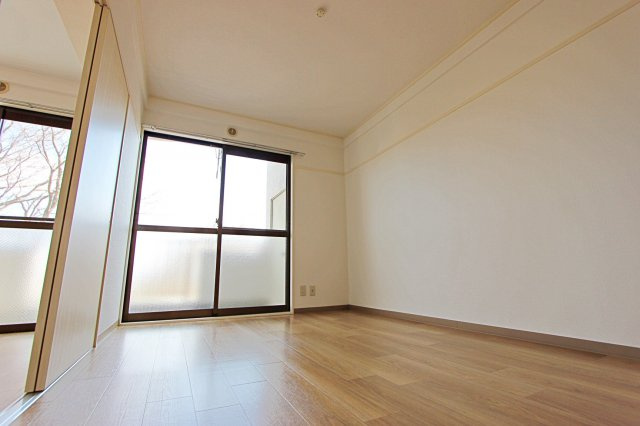 グランドール岡野Bの洋室|和室から洋室へリフォームした洋室