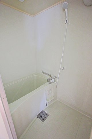 グランドール岡野Bの浴室|浴室