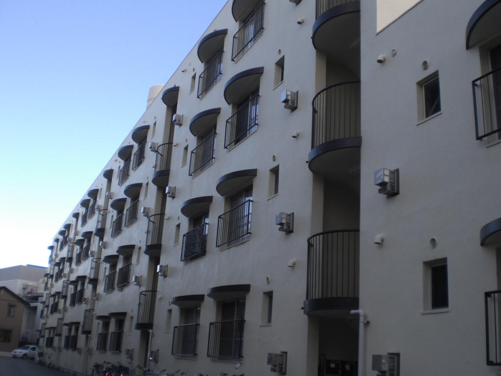 箕面市半町３丁目の賃貸マンション