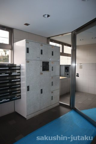 ペルル薬園台のエントランス|オートロック　宅配ボックス