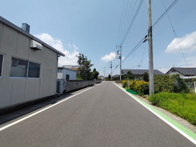 高崎市菅谷町売土地の前面道路含む現地写真