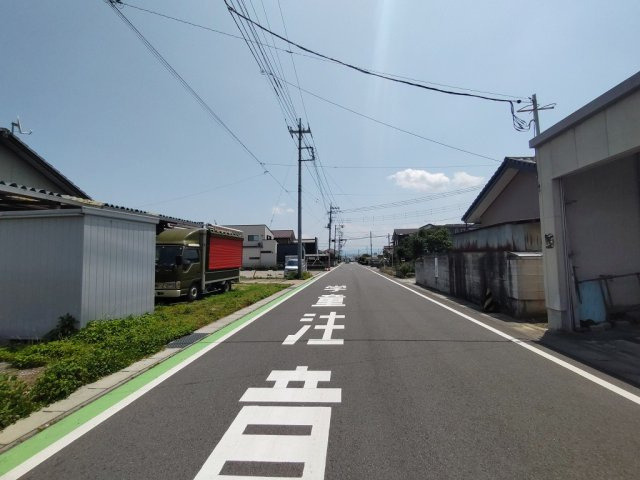 高崎市菅谷町売土地の前面道路含む現地写真