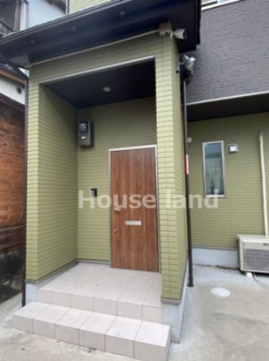 エステート寿のエントランス