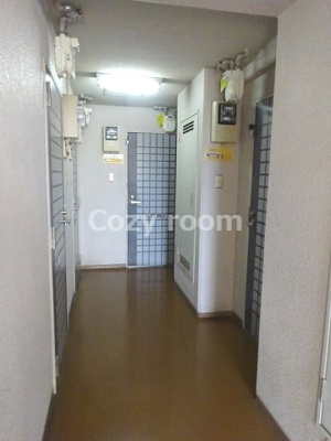 【その他共用部分】 | アパートメントSUITA | 共有廊下です。