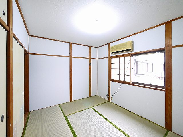 奈良市南紀寺町5丁目　テラスの和室|柔らかい畳が心地よい和室