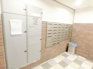 【その他共用部分】 | アルファレガロ兵庫 | メールBOXと宅配BOXです