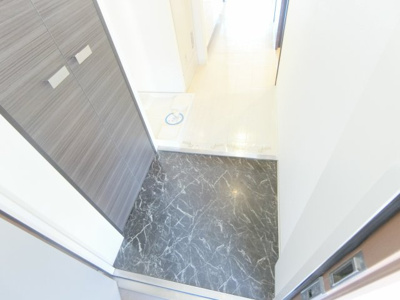 【玄関】 | アルファレガロ兵庫 | 毎日通る玄関はこちらです