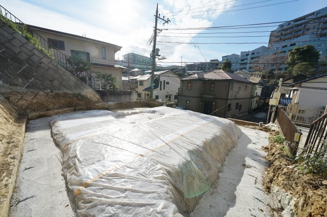 保土ヶ谷駅からほぼ平坦徒歩１３分！ＬＤＫ19.6帖の4ＬＤＫ♪保土ヶ谷区瀬戸ヶ谷町新築戸建ての外観