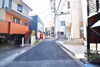 【前面道路含む現地写真】 | 現地見学や資料請求などお気軽にお問合せ下さい。
◎周辺環境とあわせて現地もご案内致します。