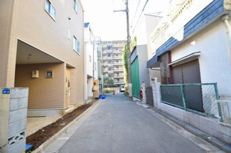【前面道路含む現地写真】 | 現地見学や資料請求などお気軽にお問合せ下さい。
◎周辺環境とあわせて現地もご案内致します。