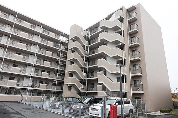 サンクレイドル横濱鶴見２(鶴見区元宮1丁目）の外観|外観です　サンクレイドル横濱鶴見Ⅱ　3LDK　JR南武線「尻手」駅徒歩12分　2015年1月築　築浅マンション　南向きで明るく眺望良好　室内コンディション良好　生活利便性良好　収納豊富　ペット飼育可能