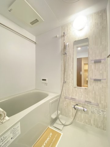 ヴィラパストラーレの浴室