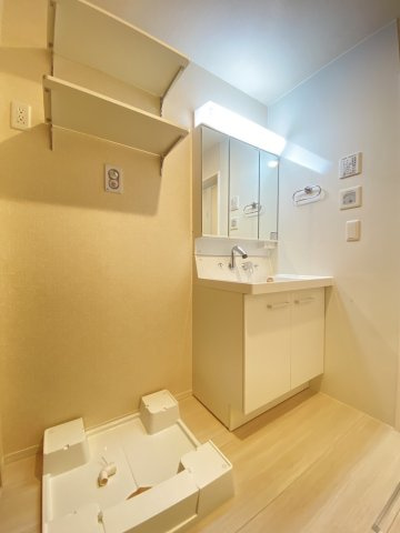 ヴィラパストラーレの独立洗面台