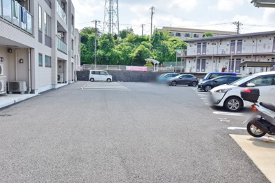 【駐車場】 | ビレッジ高坪