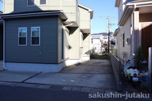 大和田　戸建　の駐車場|カースペース２台