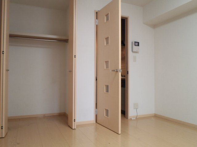 【寝室】 | レトラート
