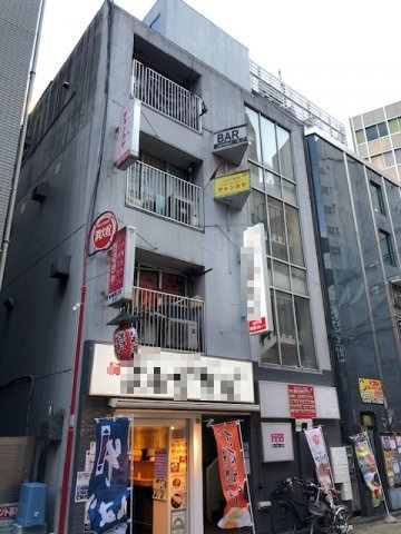 新宿区西新宿１丁目の店舗事務所の外観