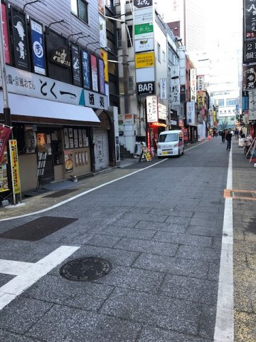 新宿区西新宿１丁目の店舗事務所の周辺