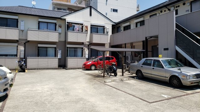 ハイツみのるの駐車場|☆神戸市垂水区　ハイツみのる☆