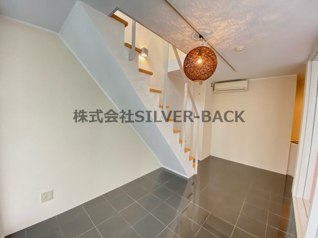 U residence 弁天町のエントランス