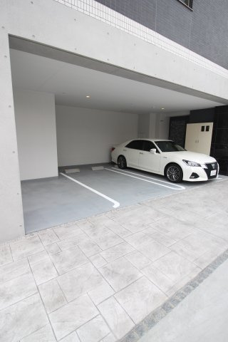 グランステージ綱島の駐車場