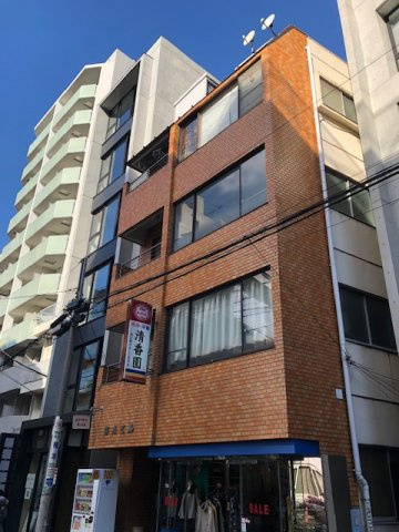 篠原ビルの外観