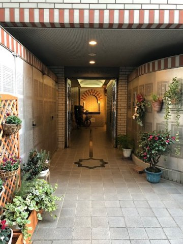 森田ビルのエントランス