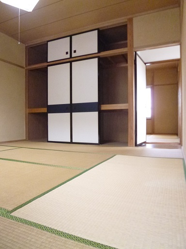 サンハイツＳＡＴＯＨの収納