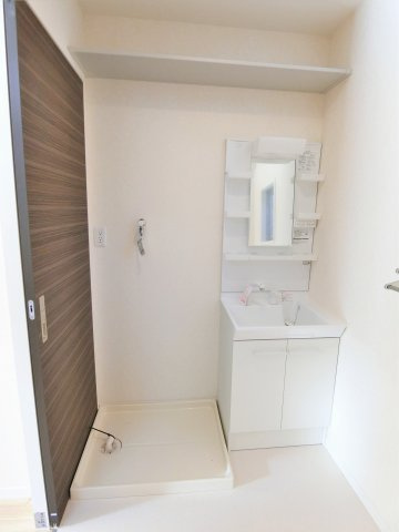 プリムローズ弐番館の洗面所