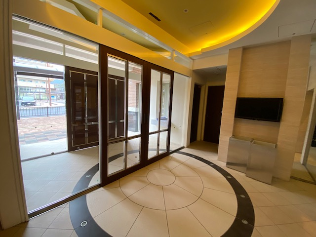 ワコーレ神戸谷上ステーションマークスのエントランス