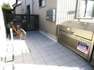 【エントランス】