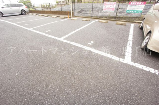 【駐車場】