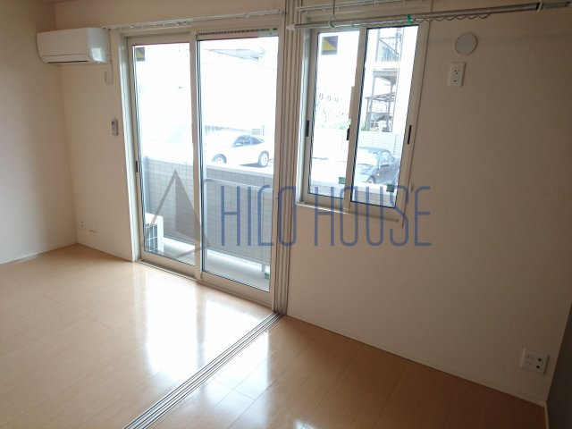 カルチェBの居間・リビング