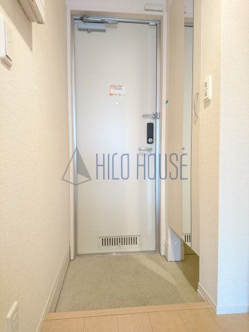 カルチェBの玄関