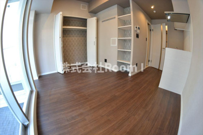 【居間・リビング】 | ブエナビスタ天満橋 | こちらのリビングで趣味の時間をお楽しみください