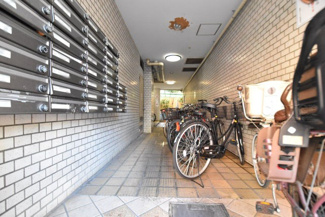 【エントランス】 | エントランスホール　集合ポスト
