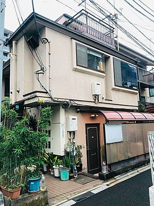 フラットワンの外観|フラットワン