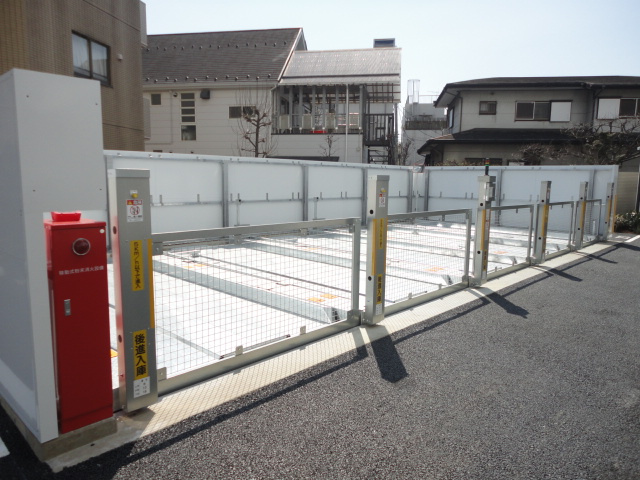 【駐車場】